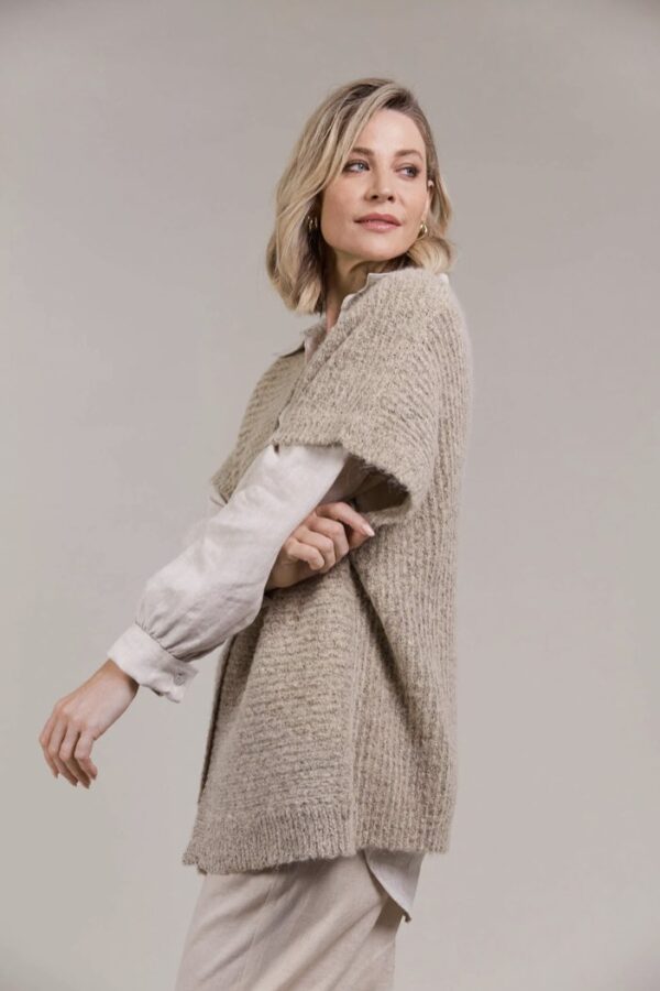 Folie Button Vest Oat - Image 3