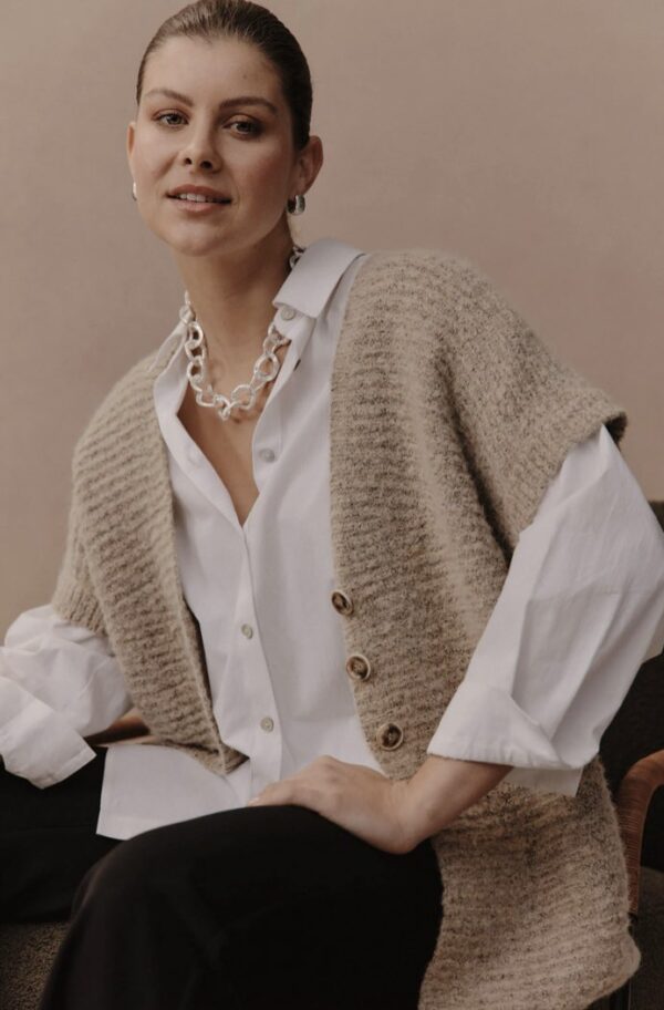 Folie Button Vest Oat - Image 6
