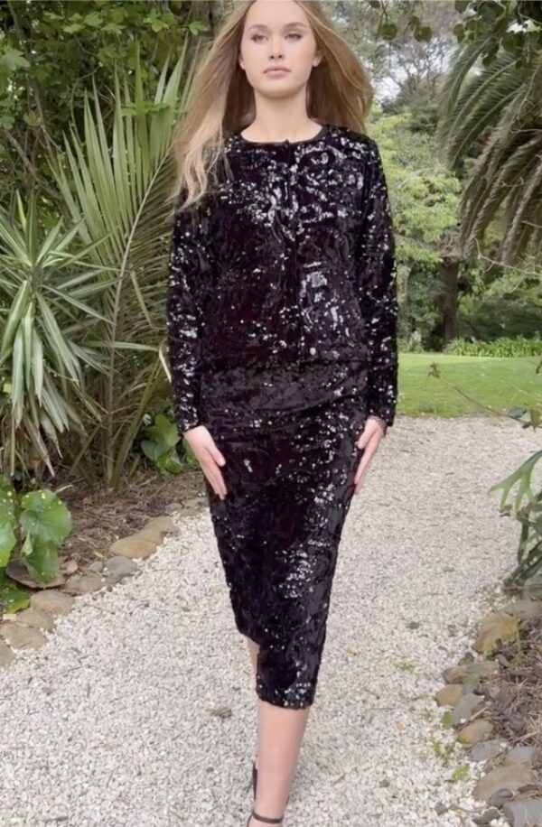 Shimmy Shimmer Skirt-Black - Image 7