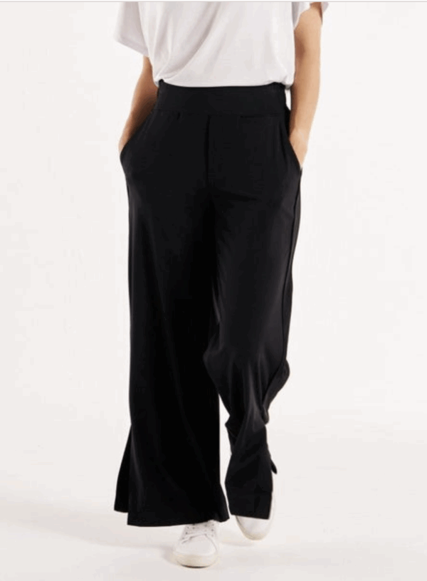 Elation Relax Leg Pant