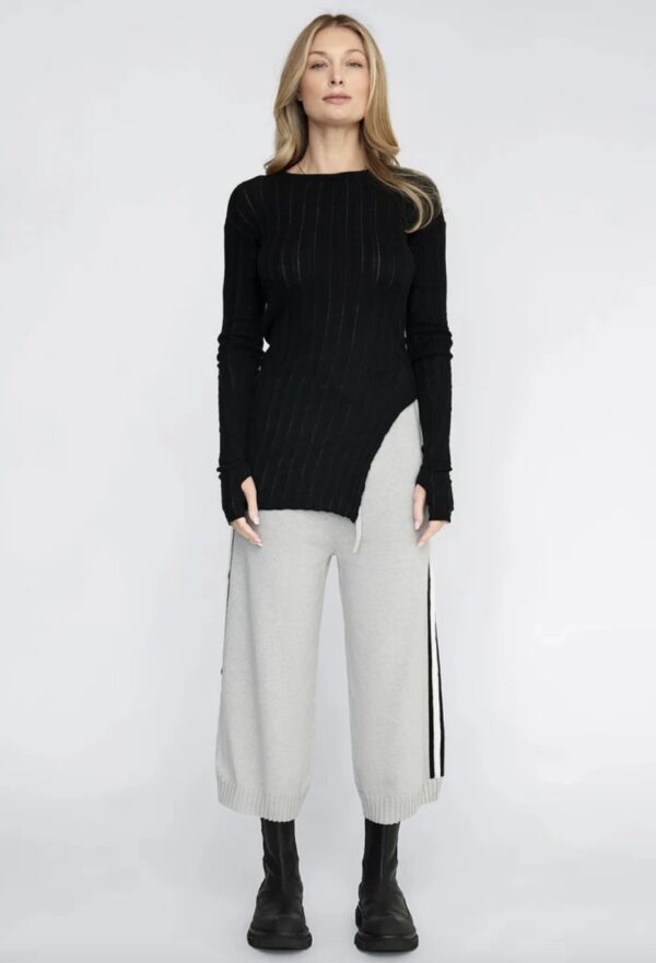 Rounded Veneer Tunic Black