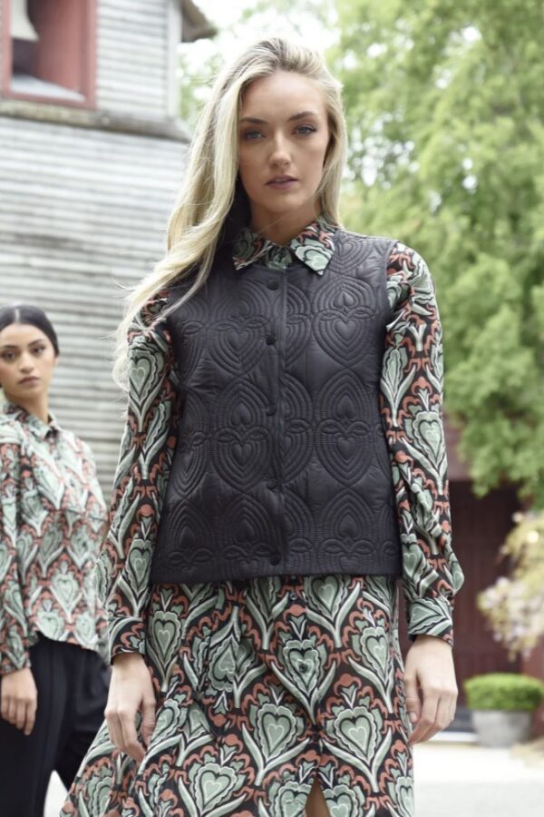 Hearty And Soul Vest - Black