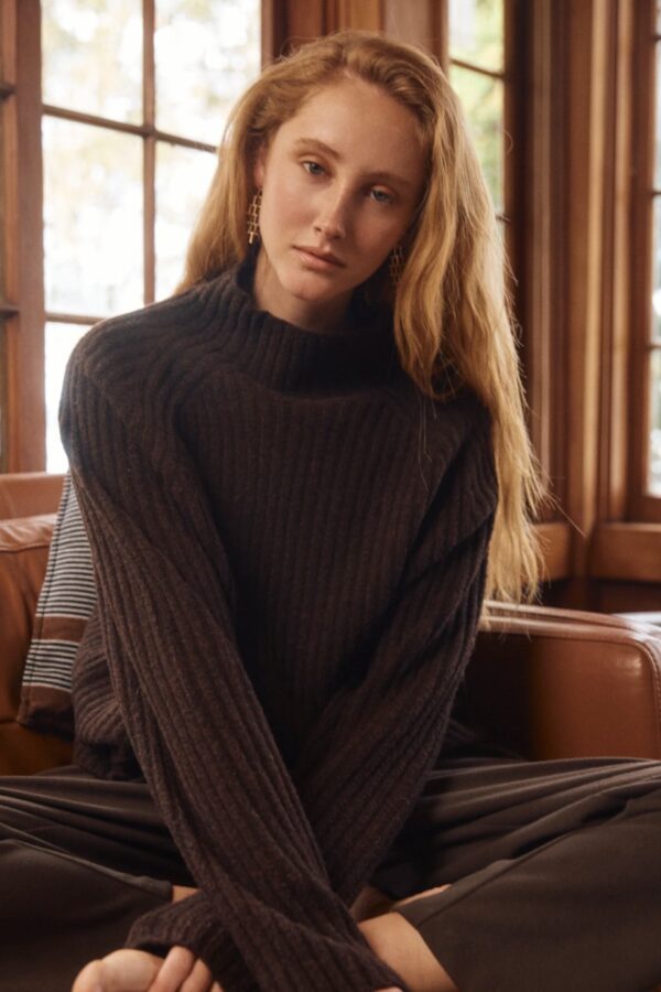 Miru Jumper-Chocolate